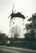 Holzbüttgen, Großer Mühlenweg; Die Braunsmühle Anfang der 1970er Jahre (Stadtarchiv Kaarst D 3-3 Nr. 871)