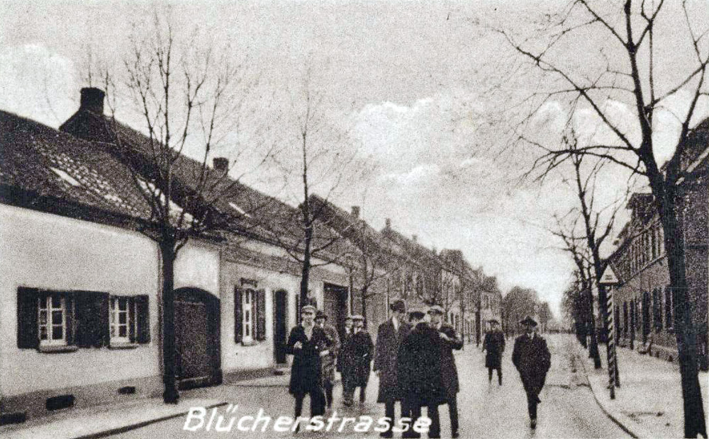 Büttgen, Driescher Straße, Postkarte von 1920, die Driescher Straße hieß damals noch Blücherstraße